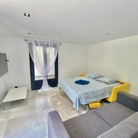 Maria 8/10 Pax Piscine Et Spa Villa Fréjus
