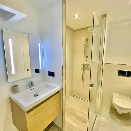 Maria 8/10 Pax Piscine Et Spa Villa *