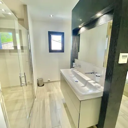 Villa Maria 8/10 Pax Piscine Et Spa Fréjus